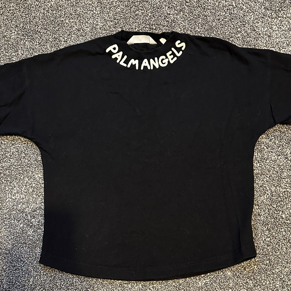 Unisex Palm Angels drop shoulder tee. Kept in good condition. Size 8Y.
